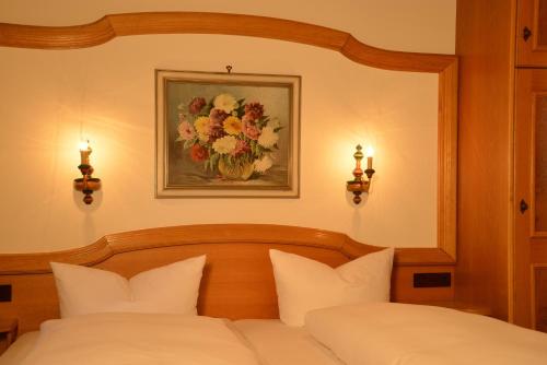 Hotel Edelweiß Garniにあるベッド