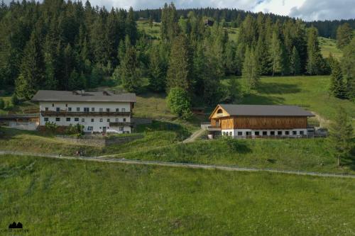 Fotografia z galérie ubytovania Wegscheiderhof v destinácii Dobbiaco