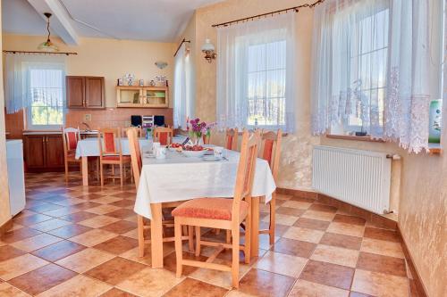 Gallery image of Agroturystyka "Pod Ptasią Górą" in Gołubie