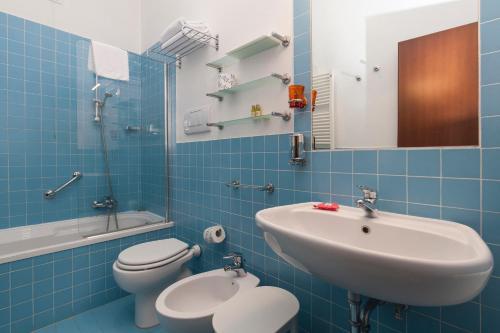 Vonios kambarys apgyvendinimo įstaigoje Zaguri B&B