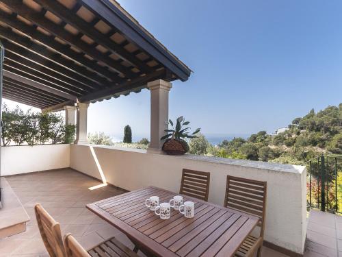 Lets Holidays LUXURY HOUSE in CALA LLEVADO 3