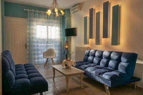 Photo de la galerie de l'établissement Family Inn Apartments&suites, à Neos Marmaras
