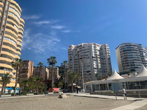 Homely Málaga Malagueta junto al mar, parking privado bajo suplemento