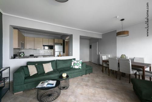 Mediterranee Beachfront Summer House by Luxlikehome