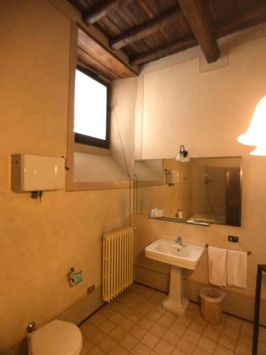 Kúpeľňa v ubytovaní camere della vecchia posta