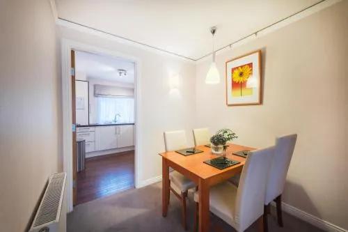 The Knight Residence by Mansley photo 6