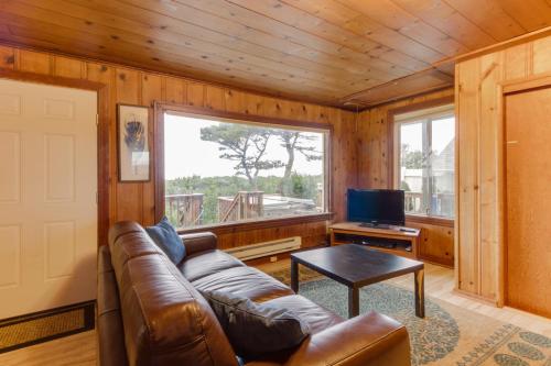 Arnold Beach House - Lower Level – Photos 3