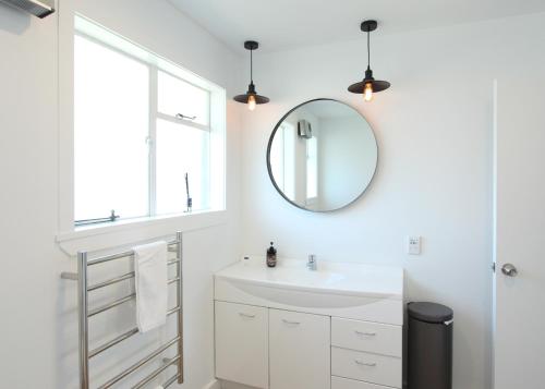 Koupelna v ubytování 1 - Delightfully fresh, private home close to town