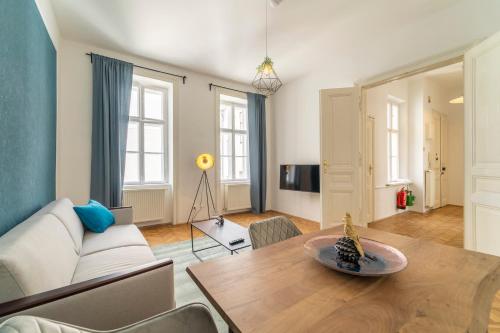 josef's home I Urban Classic Apartment I 03