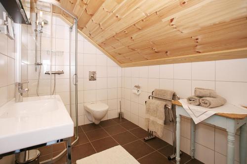 Koupelna v ubytování Korsholmen - by Classic Norway Hotels