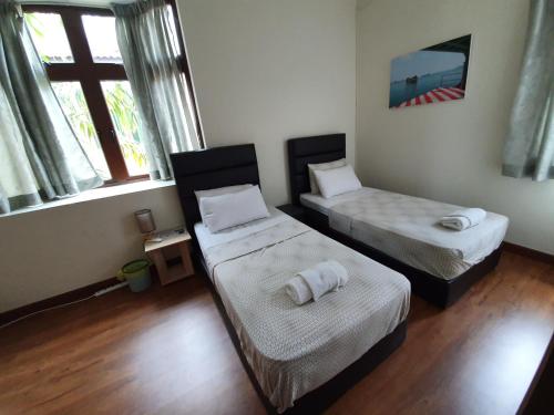 Gallery image of Eden Cosy Living in Batu Ferringhi