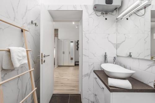Posteľ alebo postele v izbe v ubytovaní Srnec Apartments - Centar