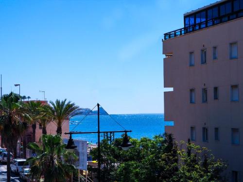 Acogedor Apartamento en la playa con terraza de vistas al mar ...