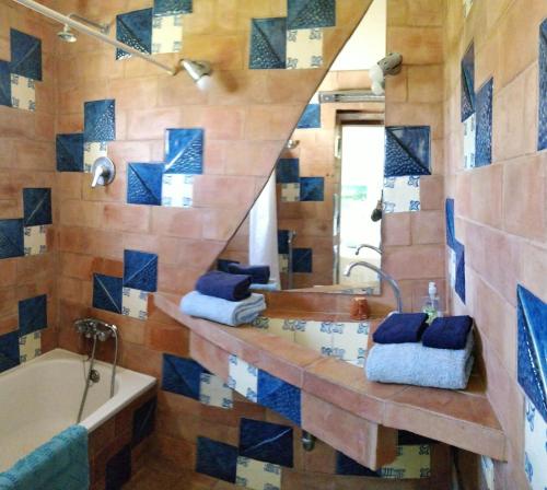Ett badrum på Casa da Guarda