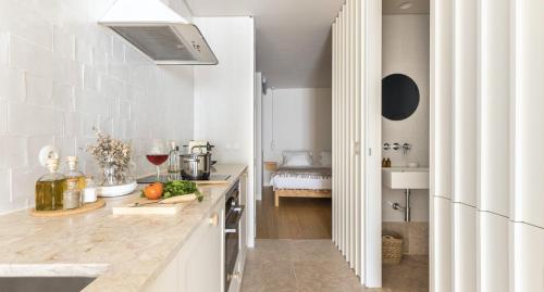 Køkken eller tekøkken på Cozy Lisbon Alfama