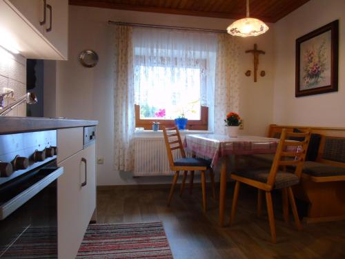 Ett kök eller pentry på Pension Haus Waldesruh