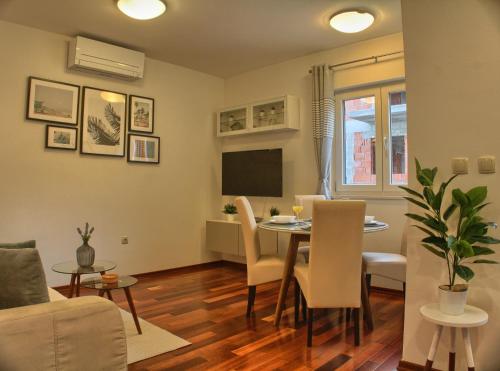 Apartmani Mali
