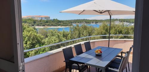 Apartments Seafront Villa