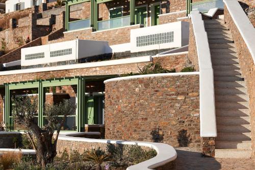 Gallery image of EmGard Suites Kythnos in Kithnos