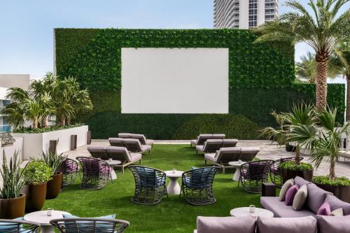 Hyde Beach House – Photos 2