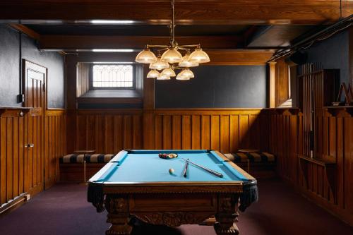 A billiards table at Blind Tiger Guest House
