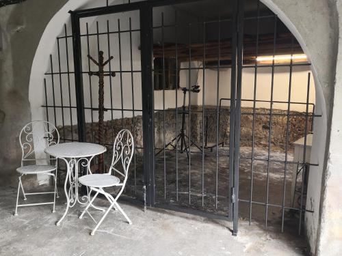 Χώρος καθιστικού στο "Lemon Tree House" with garage for MTB