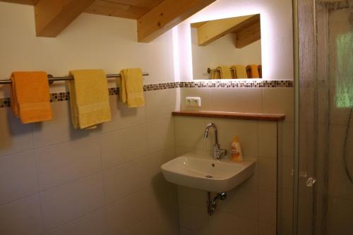 Bilik mandi di Haus Tannenheim