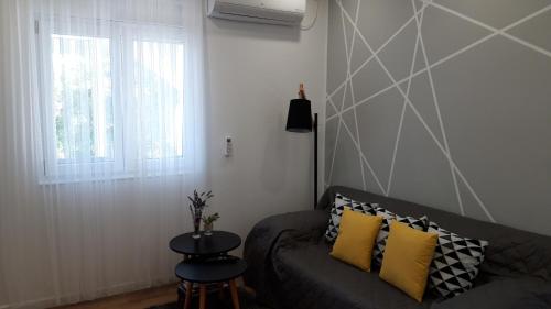 Area soggiorno di Lili Apartment in Zadar pet friendly, free parking