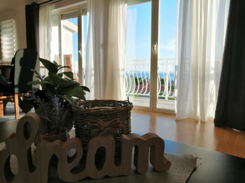 Apartment near the sea-self check-in