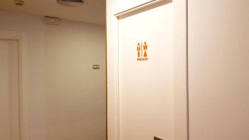 Gambar di galeri bagi Hostal la Palmera di Barcelona