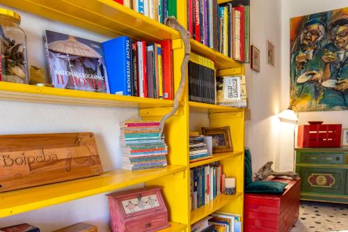 Biblioteca en el hostal o pensión