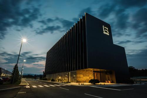 Zgradba, v kateri se nahaja hotel