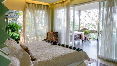 Кровать или кровати в номере Ruth's Bed & Breakfast