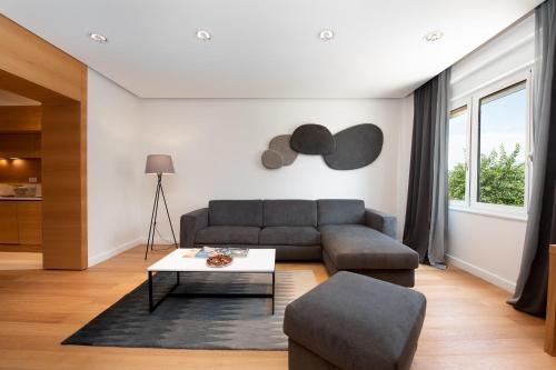 Imagen de la galería de Beachfront Apartment Rosa del Mar Jardin, en Mošćenička Draga