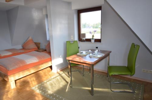 Postel nebo postele na pokoji v ubytování Ferienwohnung Bouten B
