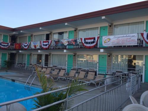 Panoramic Motel & Apts.