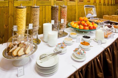 Jídlo v hotelu nebo okolí