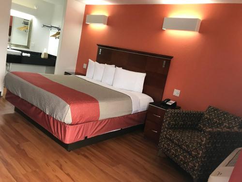Katil atau katil-katil dalam bilik di Motel 6-Alma, AR l-40