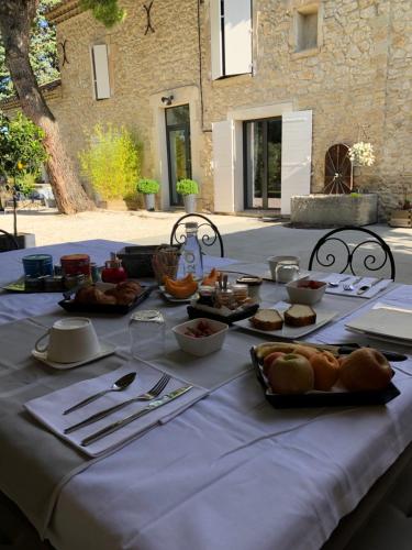 Photo de la galerie de l'établissement B&B dans Mas en pierres, à Robion