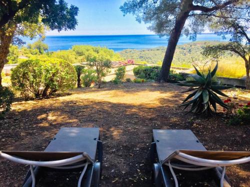 Gallery image of Gaou Benat, village des fourches, Label patrimoine XXe siècle in Bormes-les-Mimosas