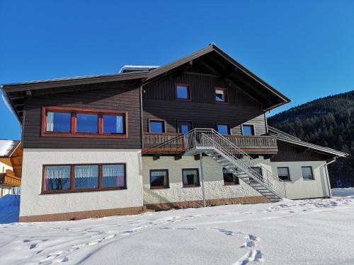 Fotografia z galérie ubytovania Ferienhaus Kurzenhof Radstadt v destinácii Radstadt