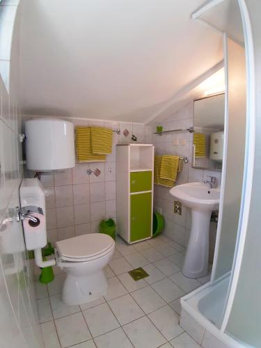 Apartments Zrinka 793