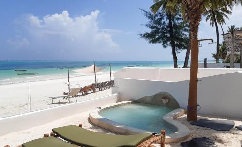 キウェンワにあるOcean Blue Apartment with Panoramic Pool ZanzibarHousesのギャラリーの写真
