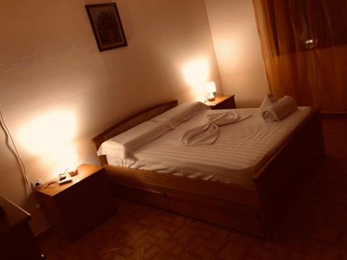 Gallery image of COMFORT GUEST ROOMS Vila HM in Sarandë