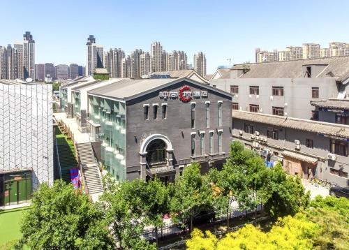 Gallery image of Happy Dragon City Culture Hotel-Tianjin Draum Tower & Dayuecheng shopping mall in Tianjin