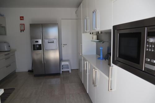 Villa dos Salgados - Beachfront, 6 Golf Courses, 6BDR