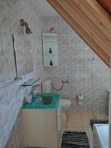 Kúpeľňa v ubytovaní Kwatera Agro