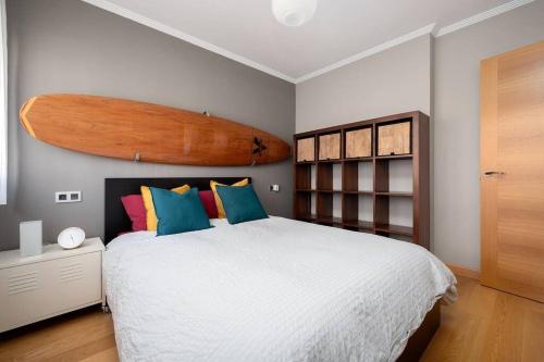 Kép Apartamento soleado, aparcamiento gratuito, a pie del centro szállásáról Oviedóban a galériában
