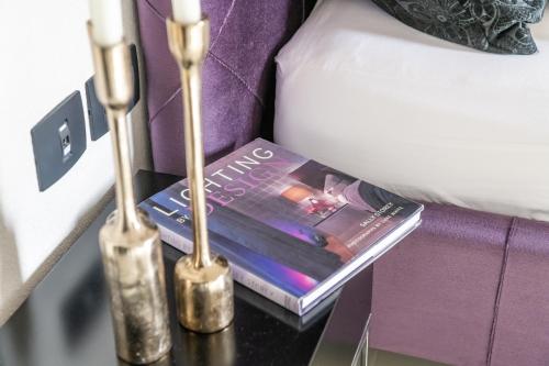 テルアビブにあるCasa Nova - Luxury Suites & Boutique Apart-Hotelのギャラリーの写真