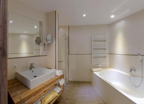 Phòng tắm tại Appartementhotel Sonnenhof
